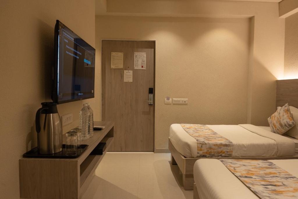 Room image 3